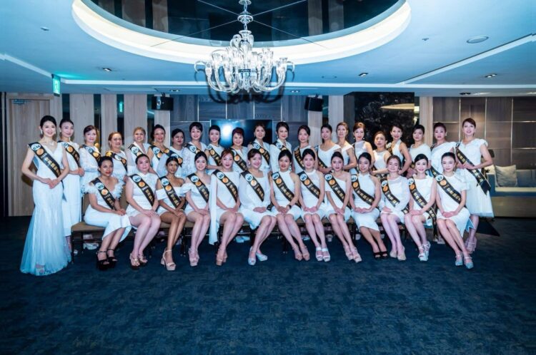 勇敢之美 × 城市光影 2025世界旗袍皇后國際夫人大賽 佳麗深度體驗台南時尚與文化 勇敢之美 × 城市光影 2025世界旗袍皇后國際夫人大賽 佳麗深度體驗台南時尚與文化