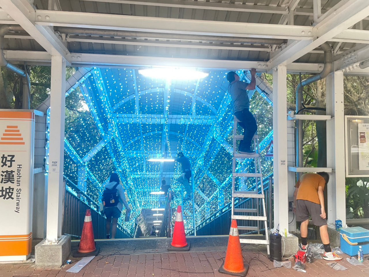點亮聖誕光影季 用專業打造最溫暖節慶氛圍 點亮聖誕光影季 用專業打造最溫暖節慶氛圍