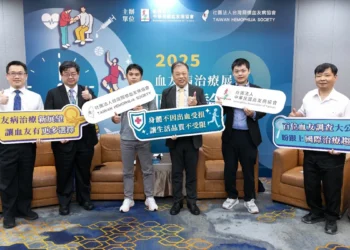血友病圓桌會議登場 兩大病友協會籲健保納新藥 跟上國際趨勢 血友病圓桌會議登場 兩大病友協會籲健保納新藥 跟上國際趨勢