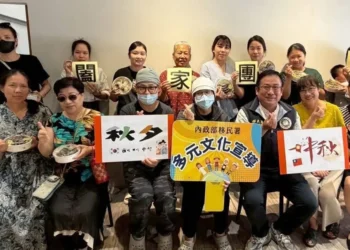 跨越月光下的邂逅 移民署邀一起共度韓國秋夕 跨越月光下的邂逅 移民署邀一起共度韓國秋夕