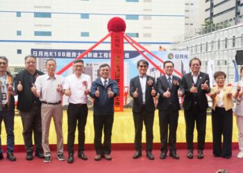 封測龍頭日月光加碼176億啟動高雄K18B新廠 備戰先進製程需求 搶攻AI晶片與CoWoS封裝市場 封測龍頭日月光加碼176億啟動高雄K18B新廠 備戰先進製程需求 搶攻AI晶片與CoWoS封裝市場