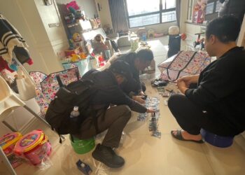 深夜公園販毒驚人 海巡臺中隊破獲行動毒品倉儲 市價破千萬 深夜公園販毒驚人 海巡臺中隊破獲行動毒品倉儲 市價破千萬