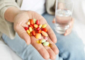 營養師提醒選購保健食品掌握標示完整與專利認證才能安心保養 營養師提醒選購保健食品掌握標示完整與專利認證才能安心保養