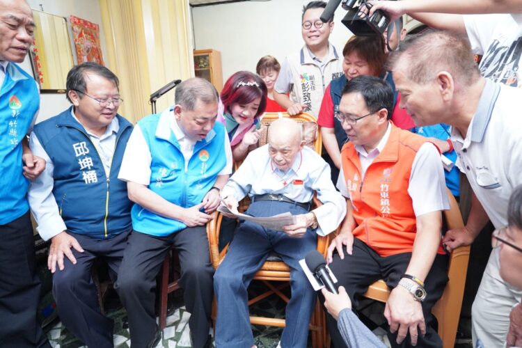 百歲人歲看報算明牌 副縣長陳見賢驚豔