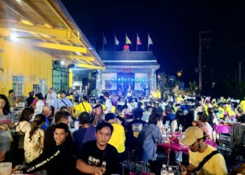 台中烏日無極武恩聖宮攜手公益單位 中秋晚會展現團圓與關懷 台中烏日無極武恩聖宮攜手公益單位 中秋晚會展現團圓與關懷