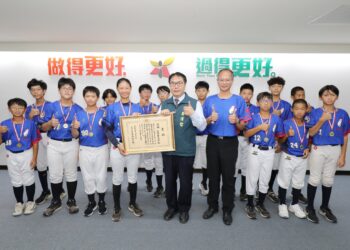 億載國小TEEBALL國際賽奪雙冠 黃偉哲肯定小選手們為國爭光 億載國小TEEBALL國際賽奪雙冠 黃偉哲肯定小選手們為國爭光