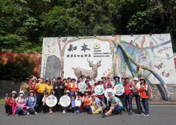 打造「知本水土保持戶外教室」手語友善學習環境 打造「知本水土保持戶外教室」手語友善學習環境