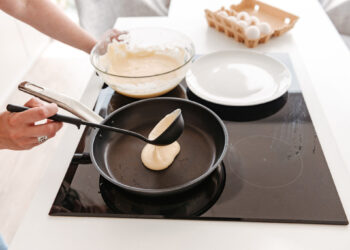 從選購到保養 不沾鍋超實用教學!小廚娘們的廚房救星來了 從選購到保養 不沾鍋超實用教學!小廚娘們的廚房救星來了