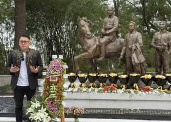 台青邱慶齡跨海追尋戰旗精神 訴說民族情懷