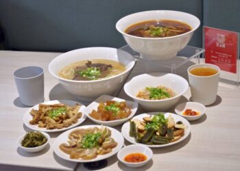 板橋紅燒牛肉麵推薦 隱藏巷弄清燉紅燒雙湯頭古早味