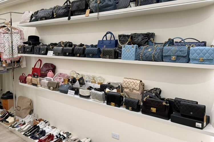 高雄左營二手精品新據點 收購及寄賣一整套精品服務 高雄左營二手精品新據點 收購及寄賣一整套精品服務