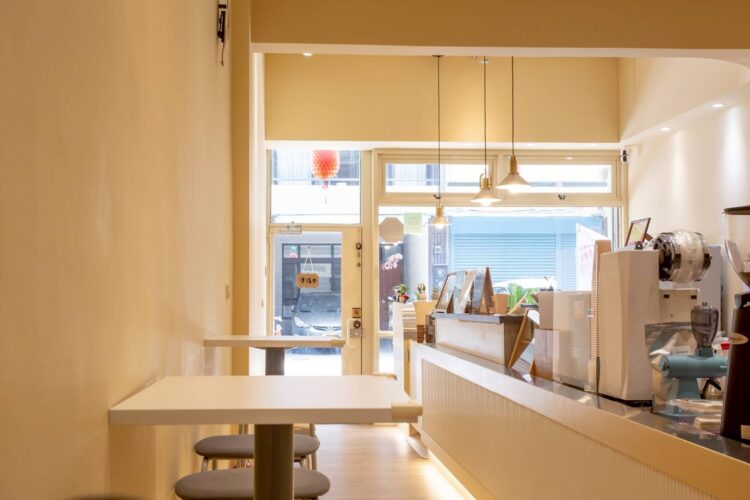 彰化手沖咖啡推薦 藏身巷弄中淺焙香氣與人氣手作鬆餅 彰化手沖咖啡推薦 藏身巷弄中淺焙香氣與人氣手作鬆餅