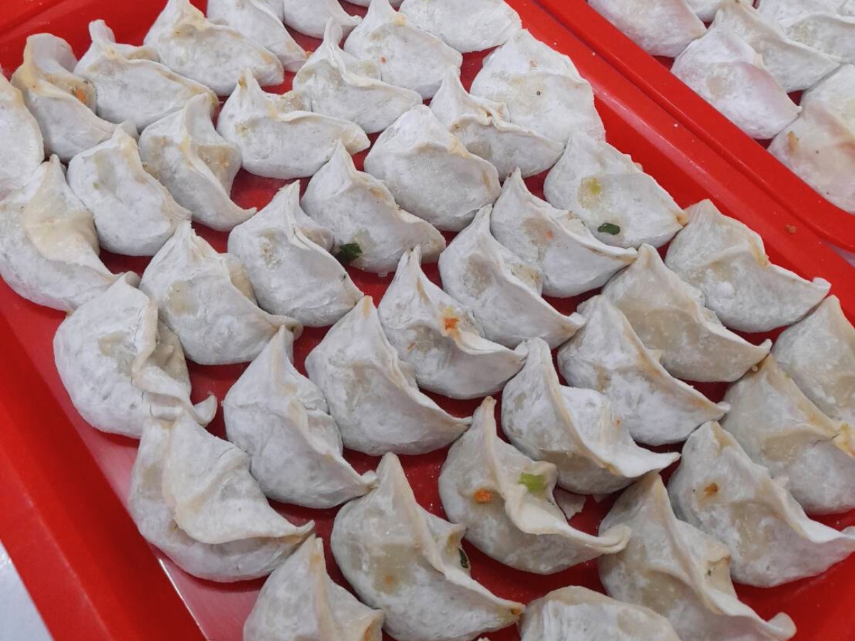 台東港式臭豆腐 外酥內嫩炭火堅持 烤出一塊塊記憶裡味道 台東港式臭豆腐 外酥內嫩炭火堅持 烤出一塊塊記憶裡味道