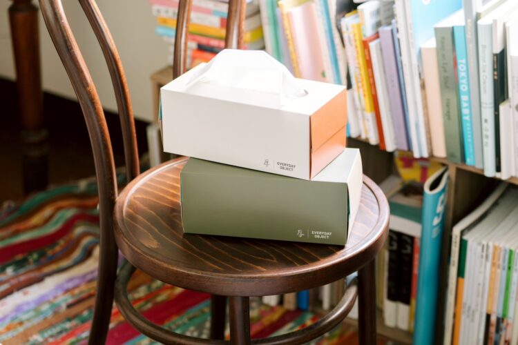 EO 聯名五月花「厚棒」推出四層盒裝面紙 以設計融入日常空間