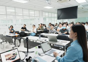 人人都是提示工程師 旭榮集團透過EgentHub打造傳產 AI 實戰示範廠 人人都是提示工程師 旭榮集團透過EgentHub打造傳產 AI 實戰示範廠