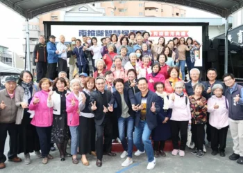 南投打造智慧候車亭！大觀站啟用 按一下燈亮司機就知道有人要搭車