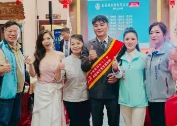 嘉義縣創新創業協會理事長交接 何俊達接棒帶領邁向新里程 嘉義縣創新創業協會理事長交接 何俊達接棒帶領邁向新里程