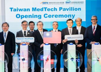 國科會、經濟部領軍「Team Taiwan」亮相MEDICA 2025 展現臺灣智慧醫材國際實力