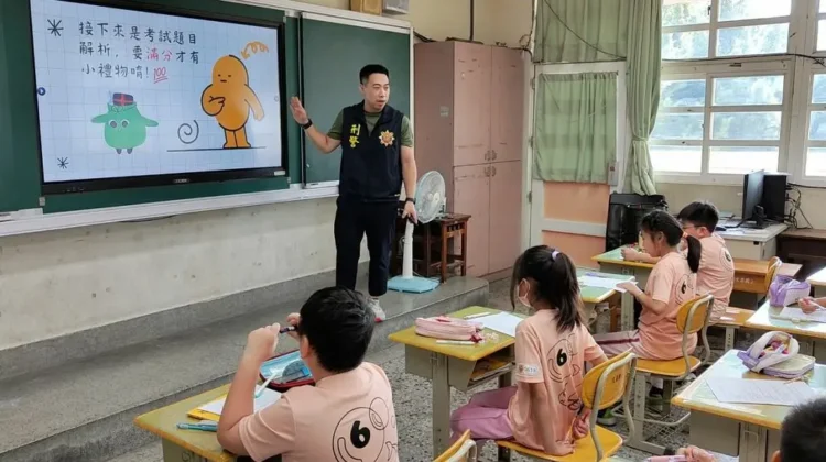 分齡識詐超有感！警察叔叔出題太強學生喊：這才是詐騙吧