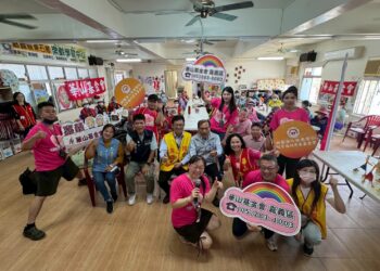 華山基金會嘉義東石天使站感恩聖仁基金會續力支持 風雨生信心 為愛向前行