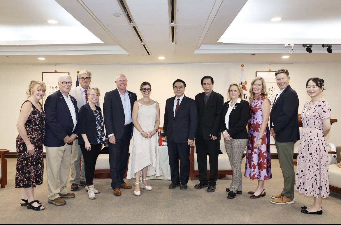 美國中西部跨州議會領袖團到訪台南 黃偉哲盼深化台美地方友誼 美國中西部跨州議會領袖團到訪台南 黃偉哲盼深化台美地方友誼