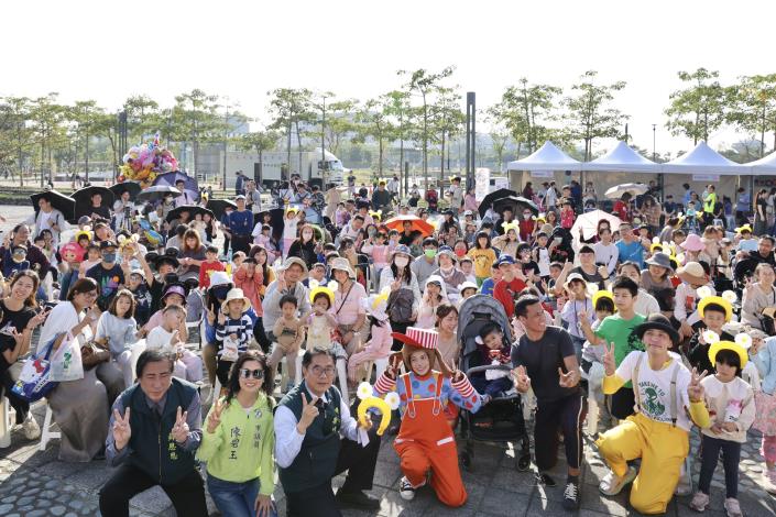 「2026台南好young」耶誕跨年系列活動啟動 首場南科親子活動逾6千人次參與 「2026台南好young」耶誕跨年系列活動啟動 首場南科親子活動逾6千人次參與