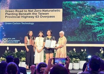 台63線高架橋下自然綠化獲 2025 IFLA 國際景觀大獎 公路局以自然式植栽打造永續示範