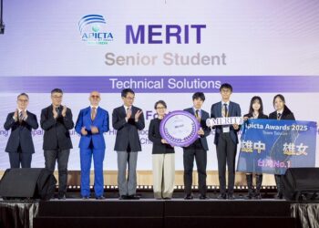 蕭美琴副總統出席 APICTA Awards 2025 亞太資通訊科技聯盟大賽頒獎典禮 盼建構完整資通訊軟硬體產業生態系、以科技驅動社會進步 蕭美琴副總統出席 APICTA Awards 2025 亞太資通訊科技聯盟大賽頒獎典禮 盼建構完整資通訊軟硬體產業生態系、以科技驅動社會進步