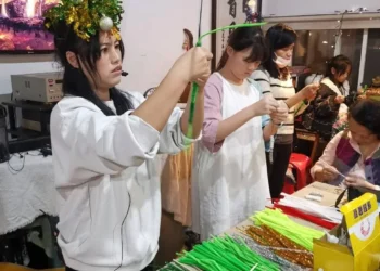 花蓮「大野狼耶誕出任務」親子音樂活動溫馨登場 跨世代共融傳遞聖誕祝福