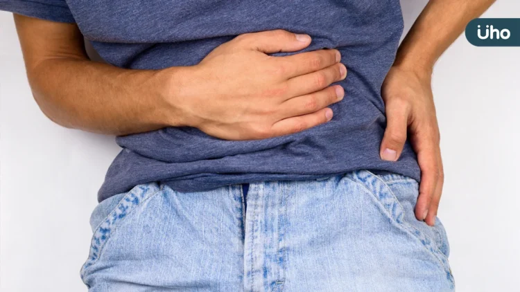 小腹鼓起輕忽當心疝氣卡腸壞死 最新組織膠修補大幅減少疼痛 小腹鼓起輕忽當心疝氣卡腸壞死 最新組織膠修補大幅減少疼痛