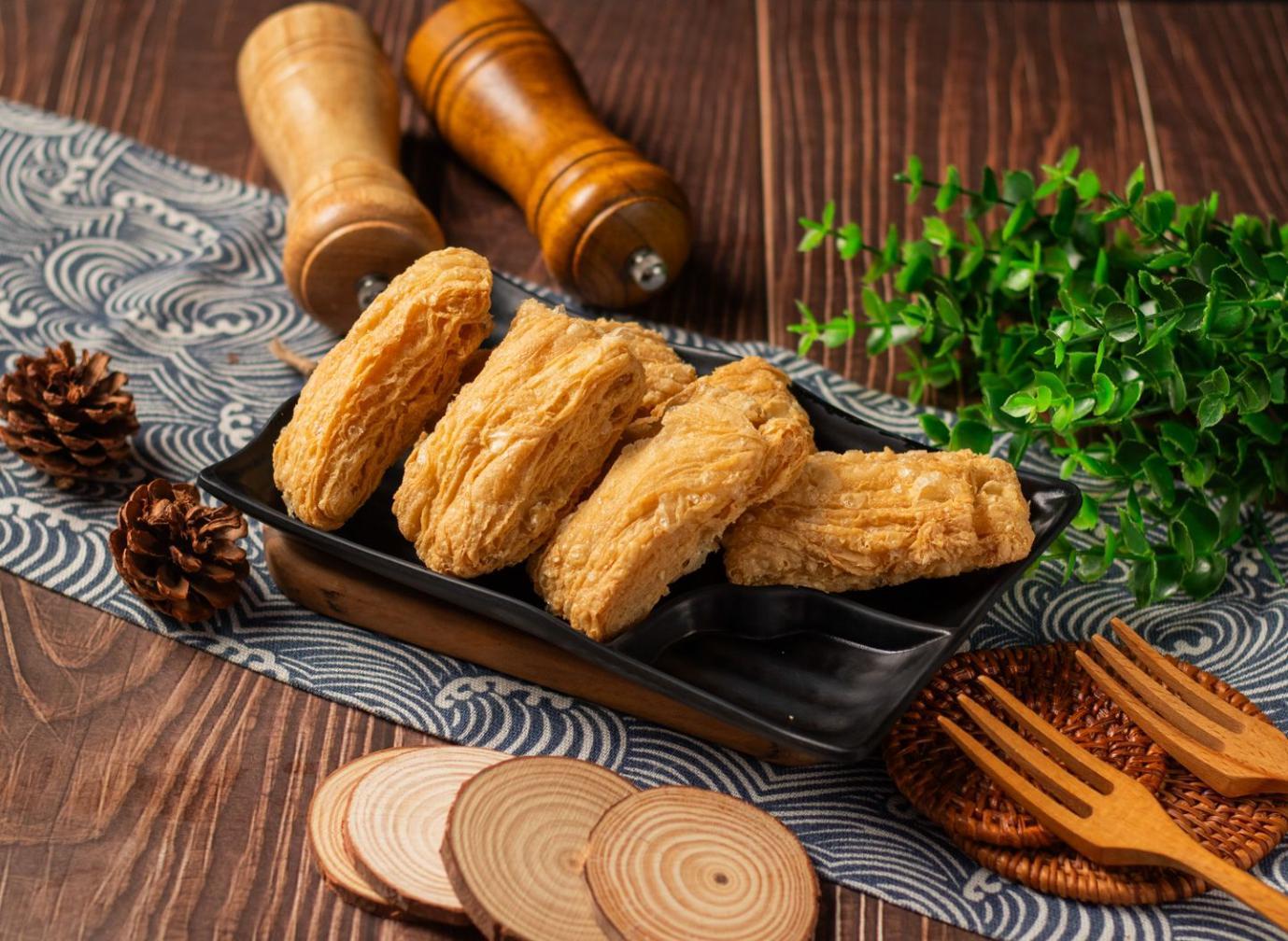 高雄銅板美食推薦 純素臭豆腐搭一口台式泡菜唰嘴絕配