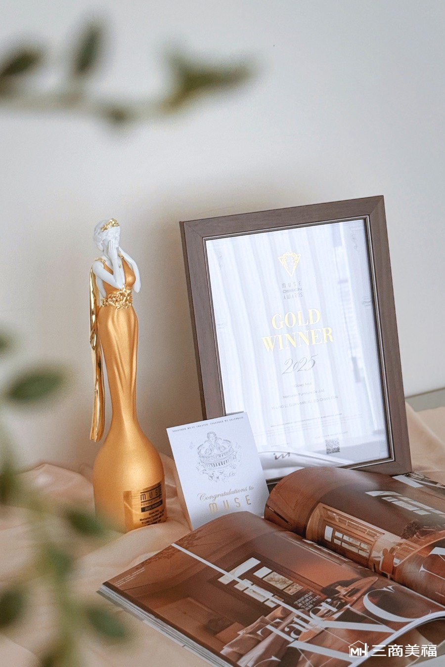 設計力躍上國際 三商美福李依玲店長榮獲「美國繆思設計獎」金獎