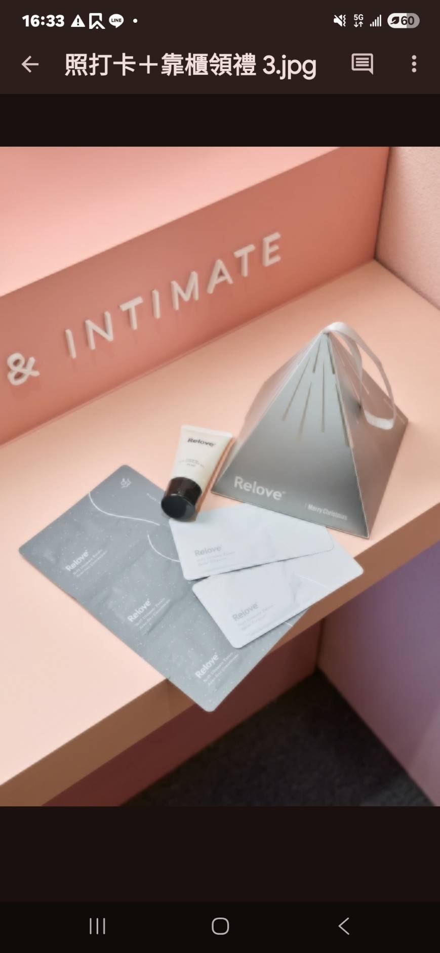 信義區下雪了 Relove《呼吸樹》打造夢幻泡泡雨 台北最浪漫聖誕打卡點