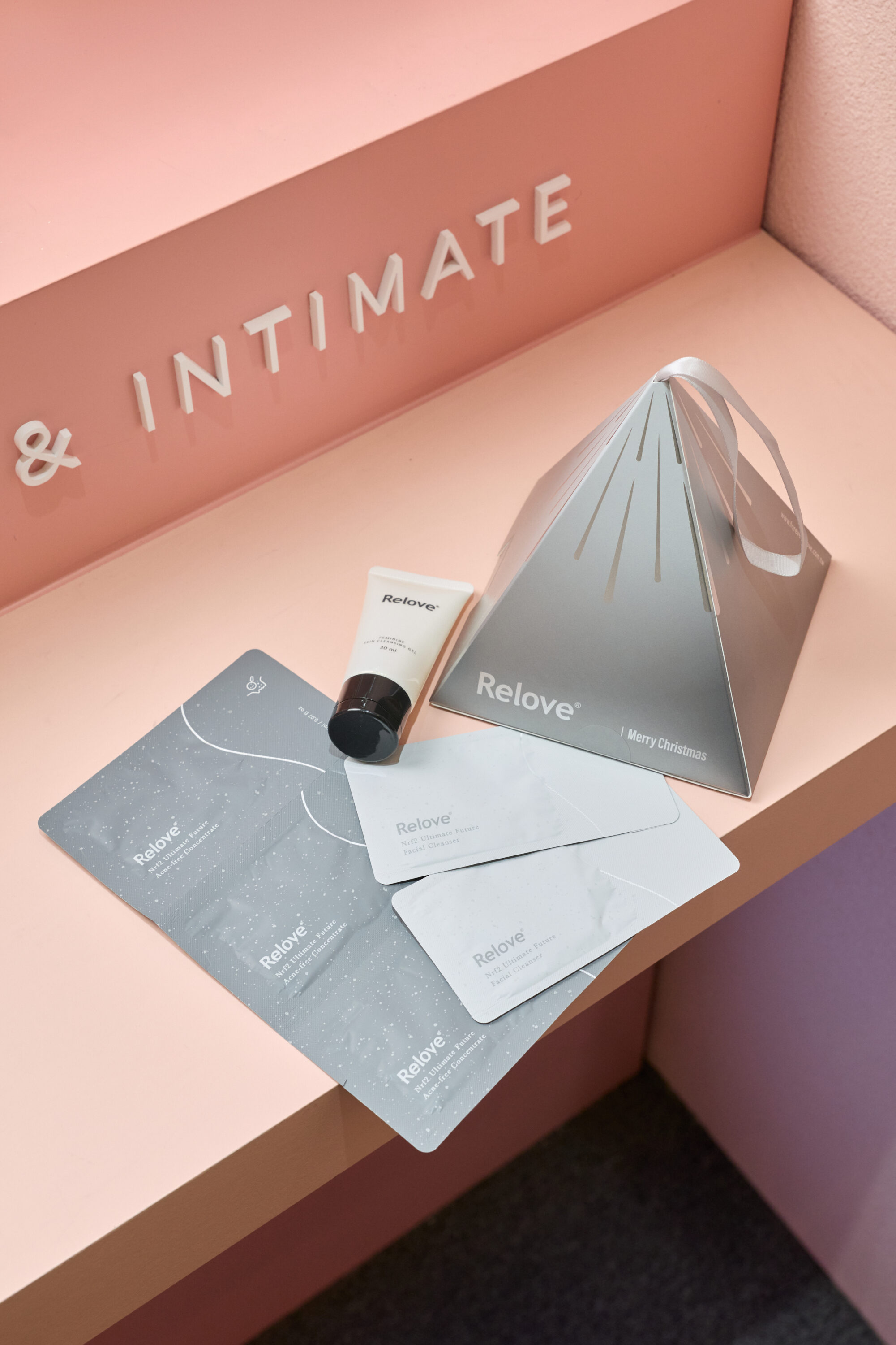 信義區下雪了 Relove《呼吸樹》打造夢幻泡泡雨 台北最浪漫聖誕打卡點