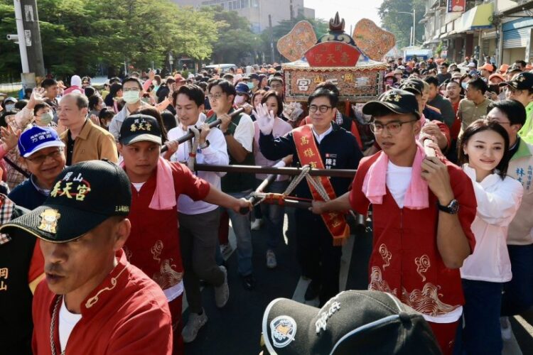 高雄三山媽祖暨白沙屯媽祖盛大合體遶境祈福 祈願國泰民安、風調雨順