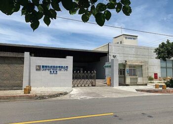 LED車燈模組出貨挹注 麗清11月業績揚帆