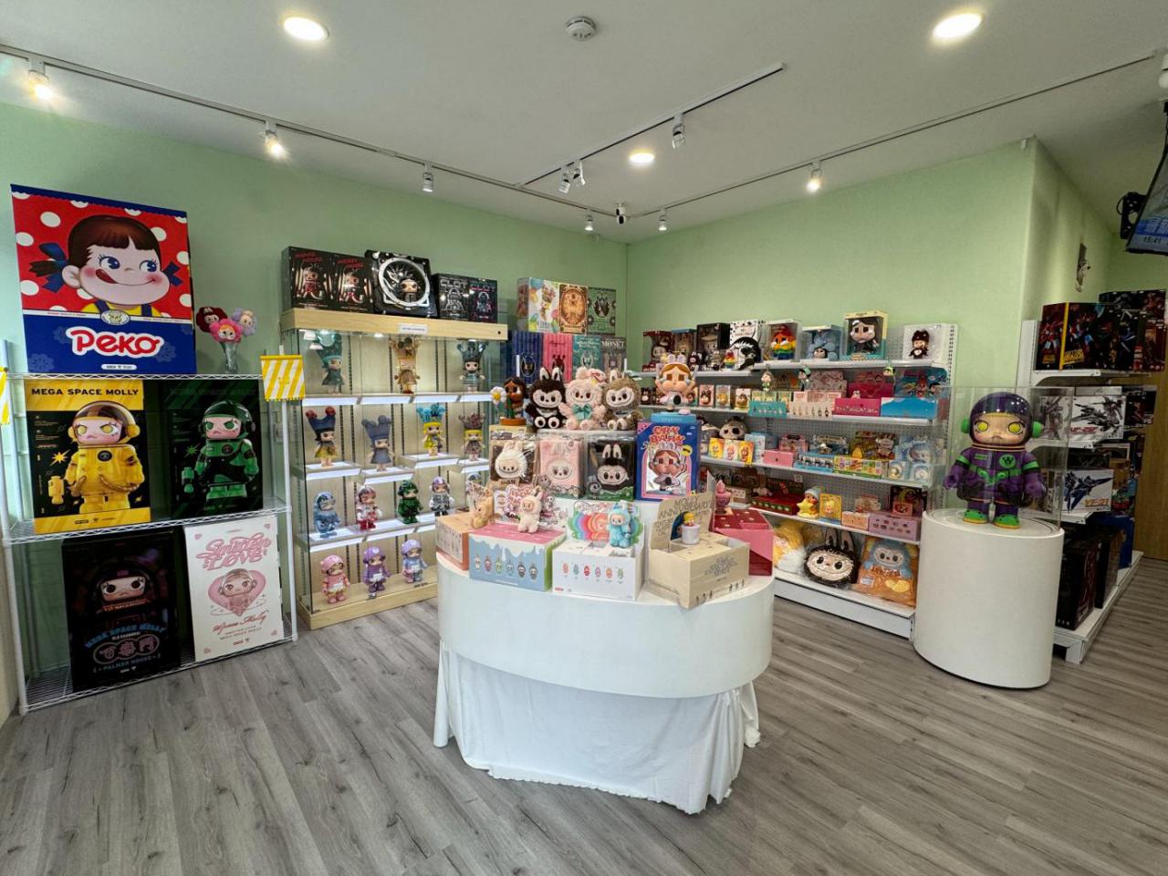 桃園楊梅潮玩店推薦 結合盲盒與療癒系空間的小店 桃園楊梅潮玩店推薦 結合盲盒與療癒系空間的小店