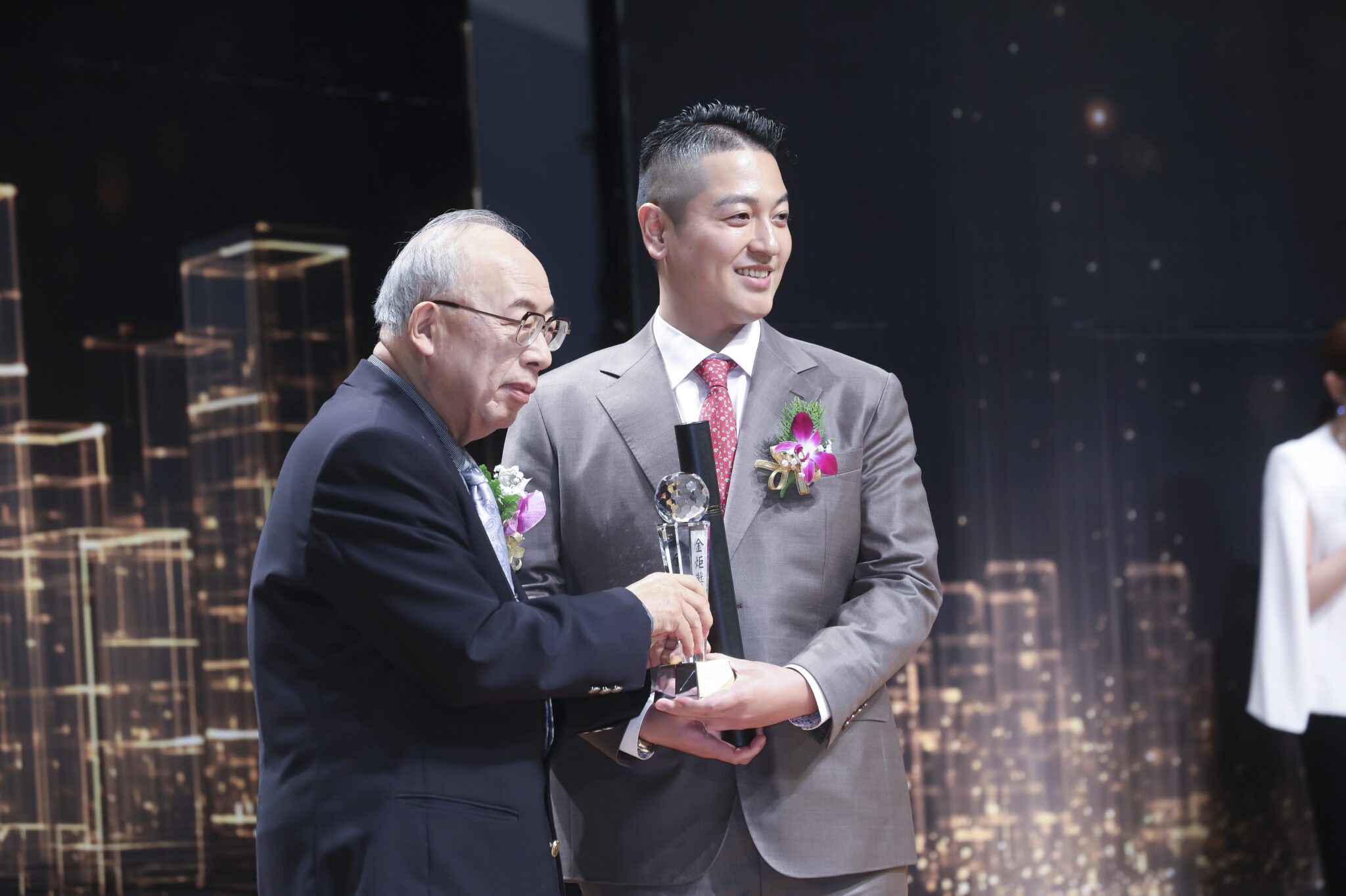 健立生醫以創新醫療服務模式獲19屆金炬獎 以一站式精準流程 改寫醫病互動新樣貌 健立生醫以創新醫療服務模式獲19屆金炬獎 以一站式精準流程 改寫醫病互動新樣貌