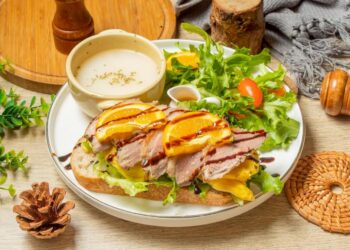 板橋必訪下午茶餐廳 輕食拼盤好拍又好吃 親子寵物都能自在同行