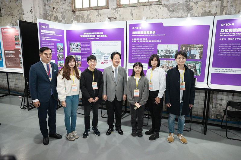 青年百億海外圓夢基金計畫成果發表 賴清德總統強調政府將擴大機會、提升支持 盼幫助更多青年勇敢追夢 青年百億海外圓夢基金計畫成果發表 賴清德總統強調政府將擴大機會、提升支持 盼幫助更多青年勇敢追夢