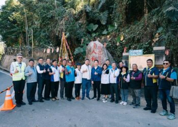 立法院交通委員會實地考察南投交通建設 交通部長陳世凱宣布中央將全力協助加速重大公路工程與公共運輸升級 立法院交通委員會實地考察南投交通建設 交通部長陳世凱宣布中央將全力協助加速重大公路工程與公共運輸升級