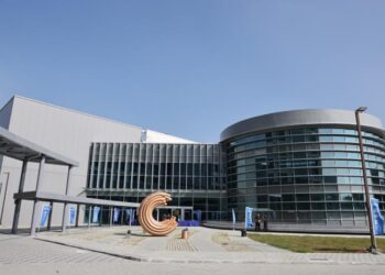 聯電於臺南啟用循環經濟資源創生中心 深化科技製造與永續創新布局 聯電於臺南啟用循環經濟資源創生中心 深化科技製造與永續創新布局