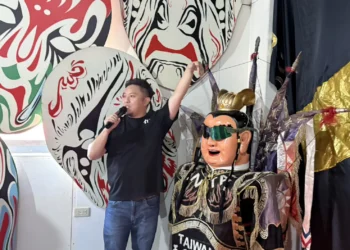 九天民俗技藝團30週年特展登場 從貨櫃屋鍛鍊出不畏艱辛的台灣精神