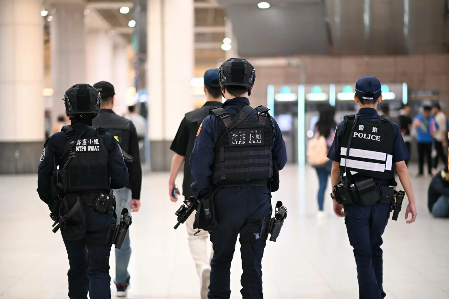 警全力動員提升戒備 確保民眾平安迎新年 警全力動員提升戒備 確保民眾平安迎新年