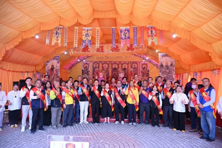 花蓮縣宮廟聯合護國安靈祈福法會登場 縣長徐榛蔚出席祈願災後重建順利、縣境平安康泰 花蓮縣宮廟聯合護國安靈祈福法會登場 縣長徐榛蔚出席祈願災後重建順利、縣境平安康泰