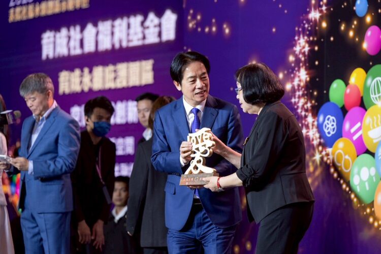 賴清德總統出席台灣社會福利總盟聯合感恩餐會 高度肯定公益團體長年投入社會福利的貢獻