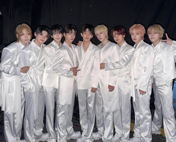 AAA 新人獎男團 AHOF 首爾開唱 九人合體、志恩回歸引爆全場 AAA 新人獎男團 AHOF 首爾開唱 九人合體、志恩回歸引爆全場