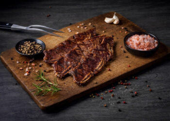 這間中和牛排館百元價吃得到真材實料 板橋也能吃到美味熟成牛排