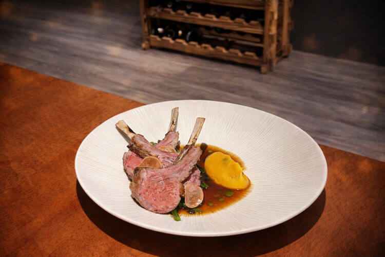 竹山義式餐廳推薦 一道白斬雞松露燉飯 吃出地方料理新驚喜 竹山義式餐廳推薦 一道白斬雞松露燉飯 吃出地方料理新驚喜