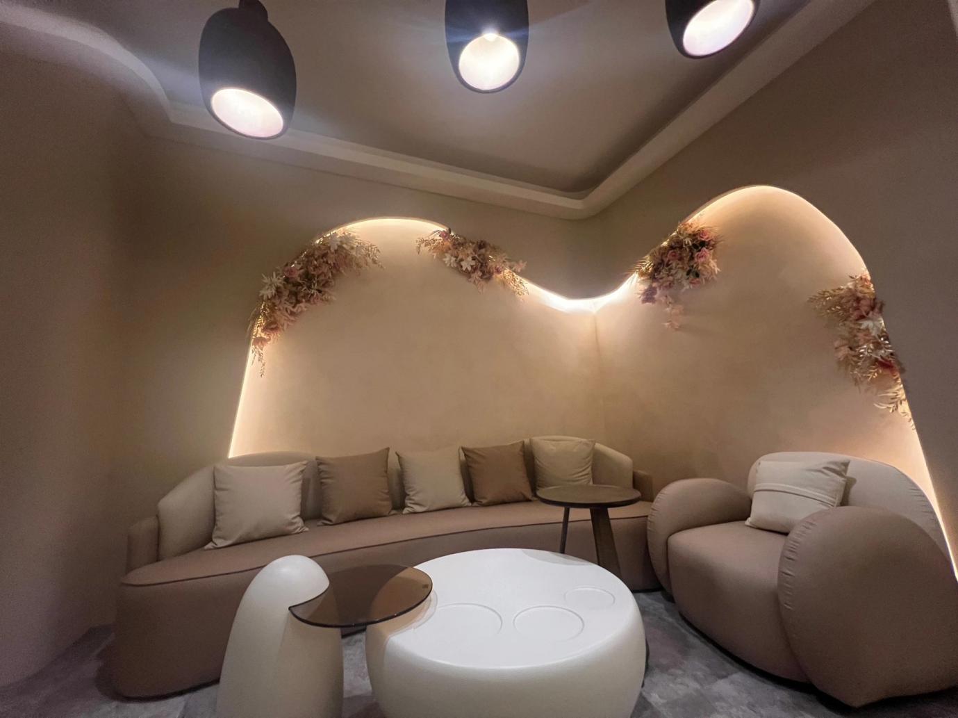 高雄新興區SPA芳療 全身精油按摩＋熱石療程 深夜也能安排放鬆